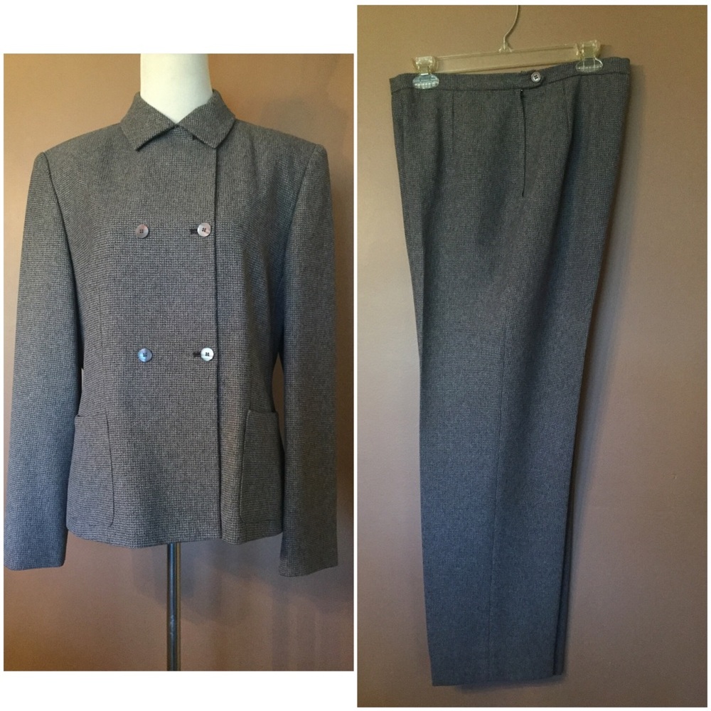 Bill Blass Vintage Pants Suit Plus Scarf